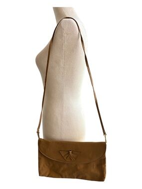 Vintage Camel Tan Crossbody Bag with Removable Strap (1584-4)